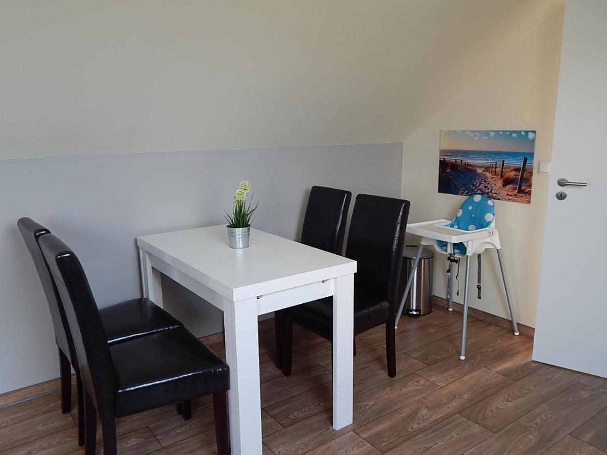 Grit´s Ferienwohnung Karlshagen Exterior foto